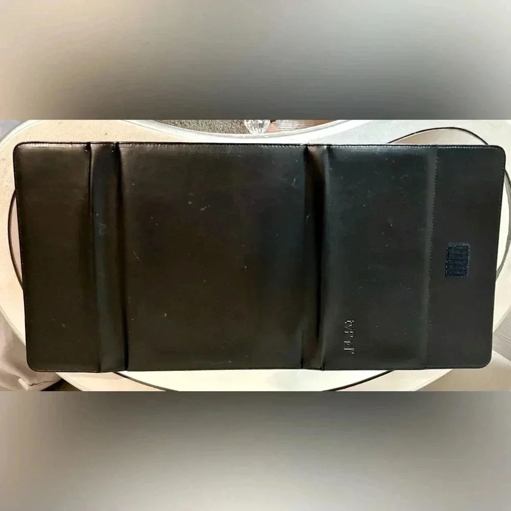 Gently Used TyPad Bluetooth Keyboard and Cover for Ipad.